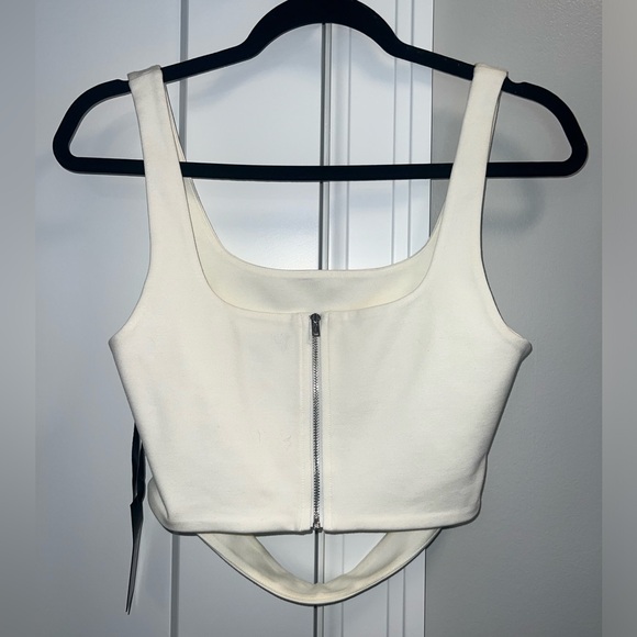 NWT h:ours White Crop Tank Women’s Size M - Picture 2 of 3